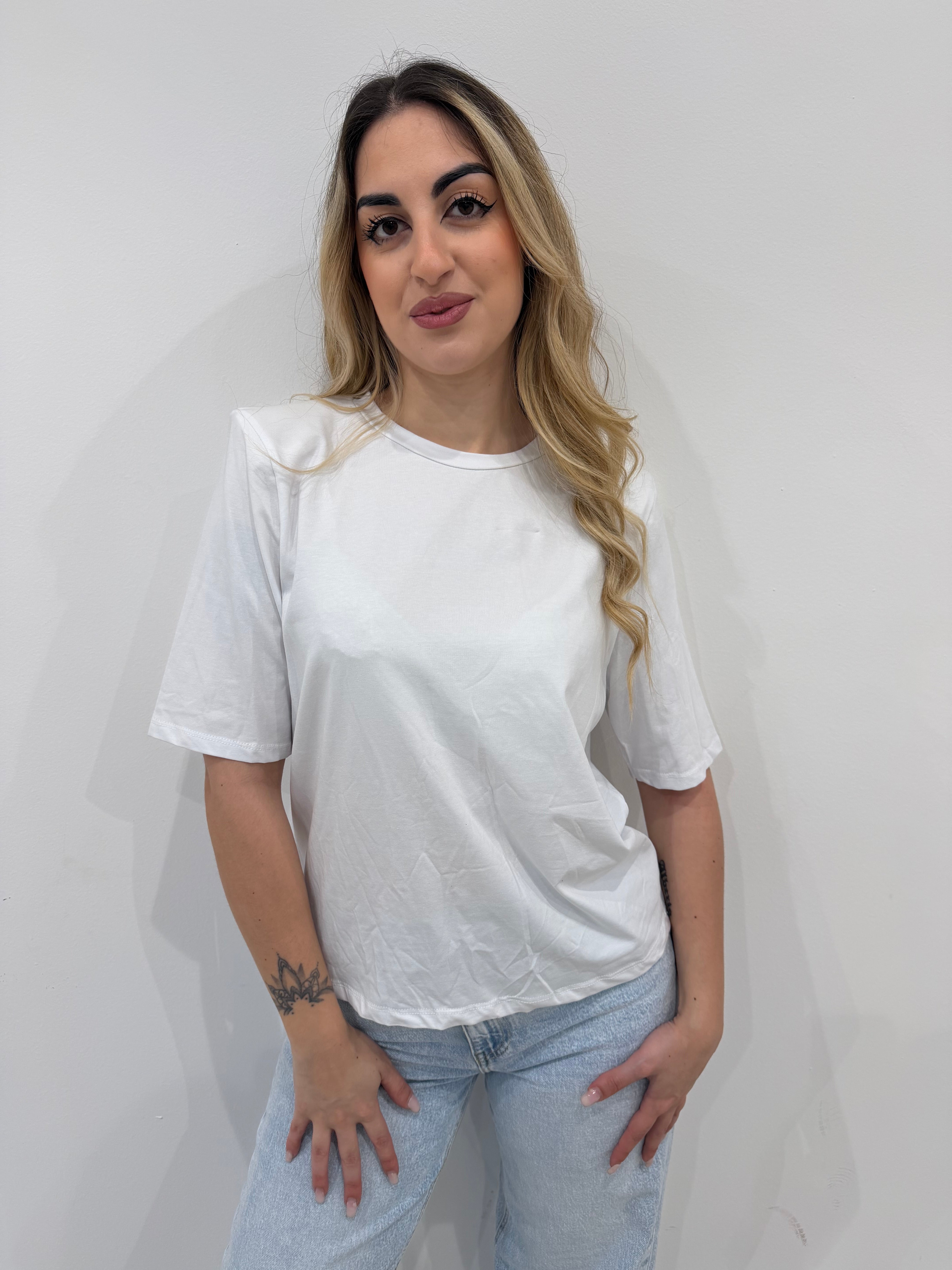 T-shirt con spalline 93755