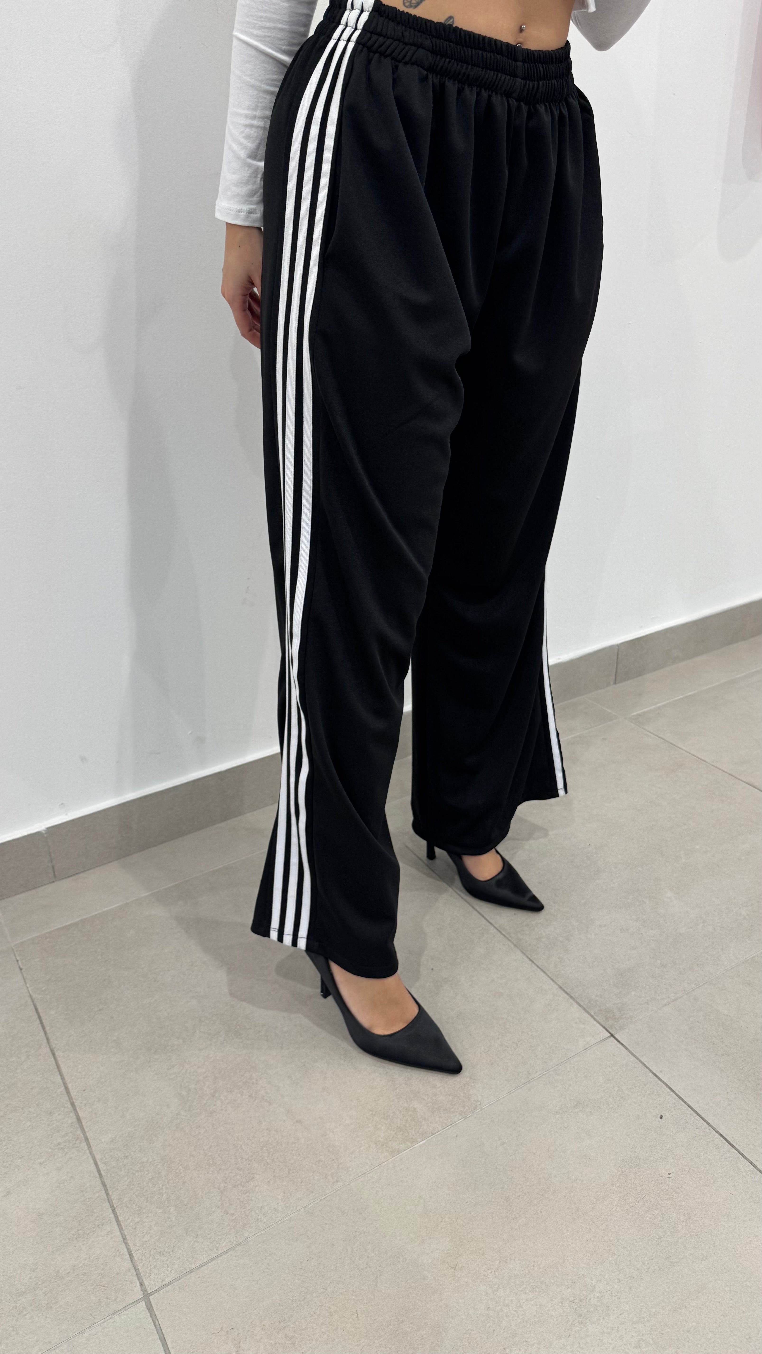 Pantatuta Melina White a525928