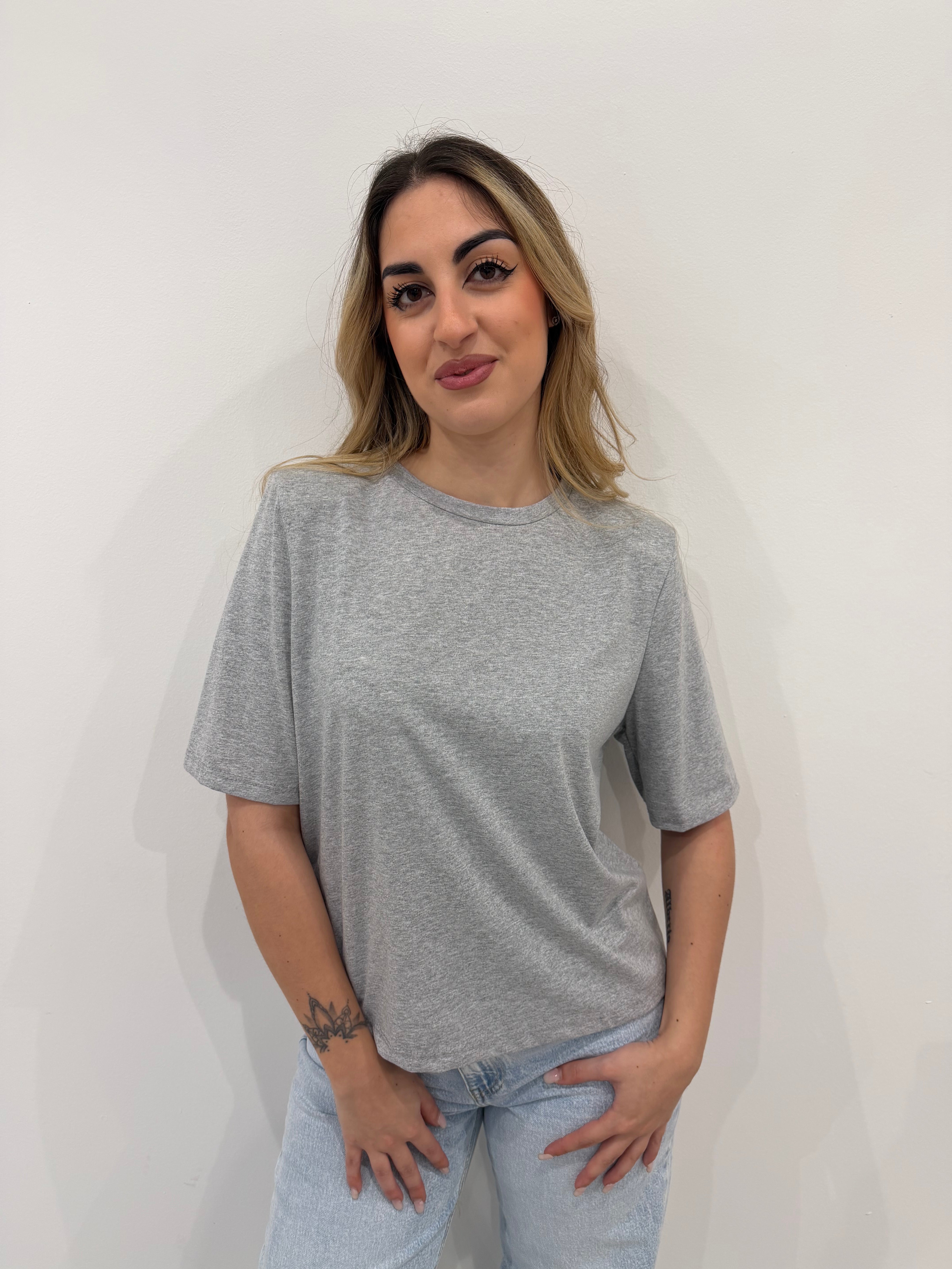 T-shirt con spalline 93755