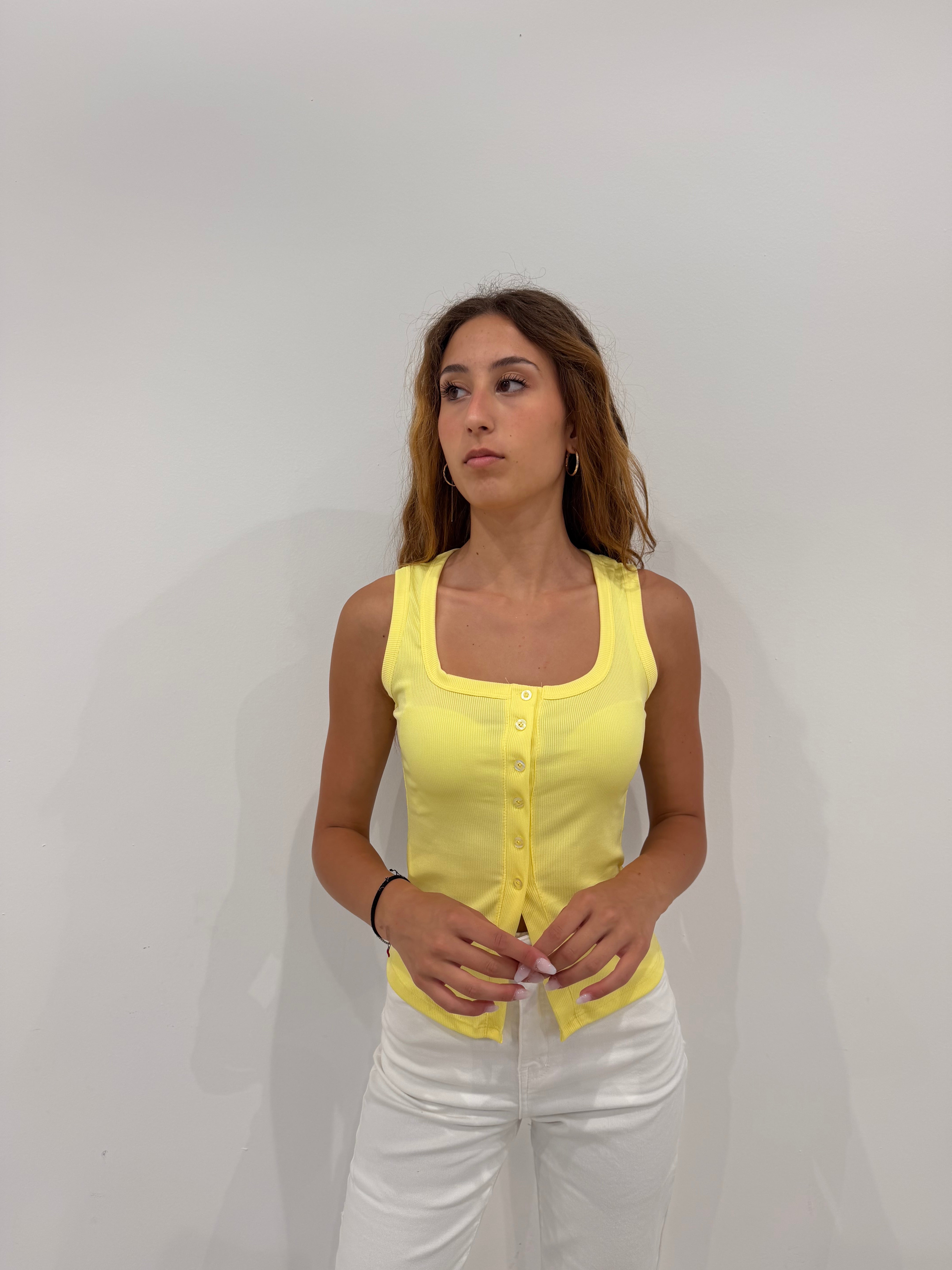 Top Melany 5656