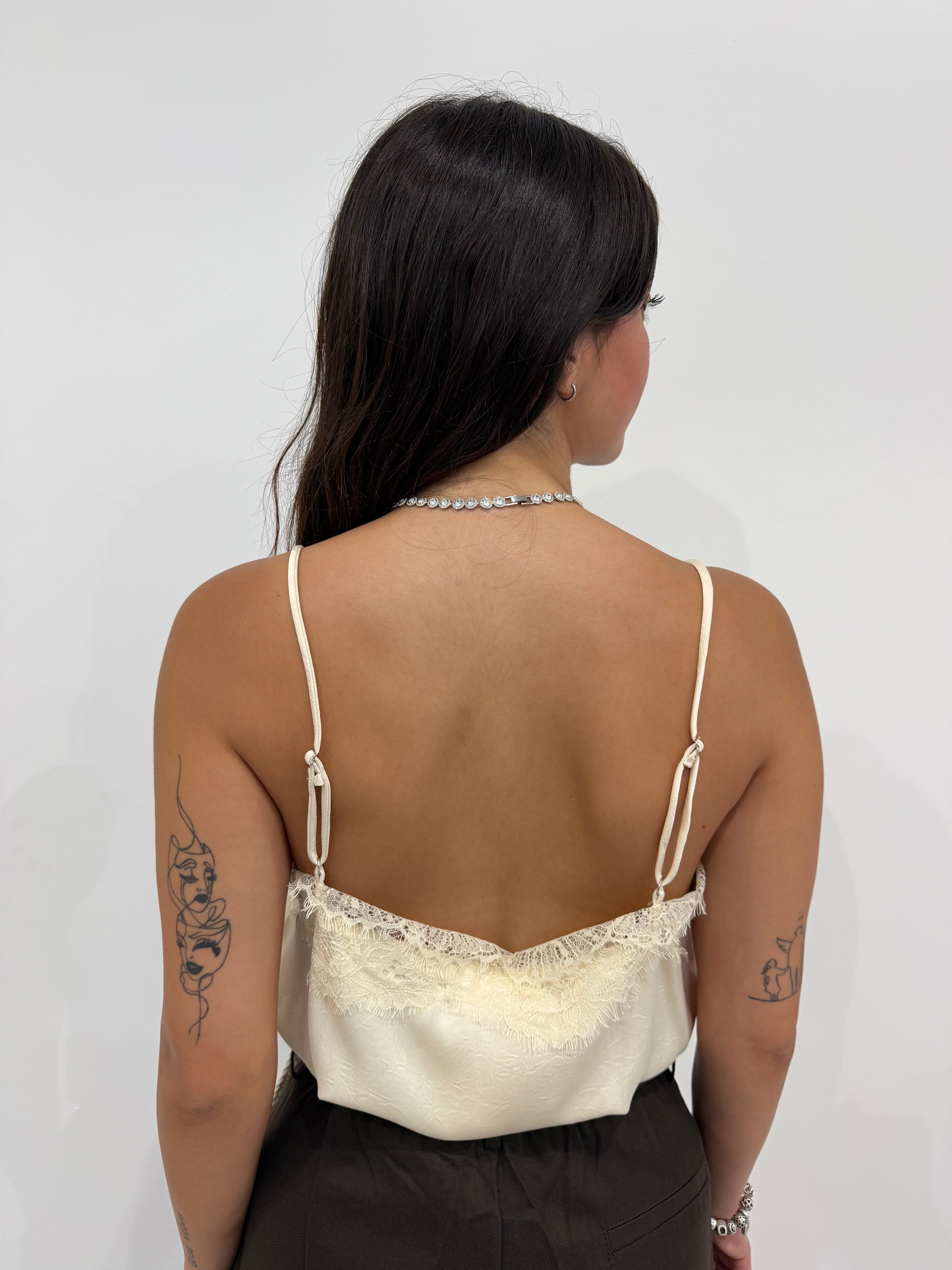 Top Amanda 5319