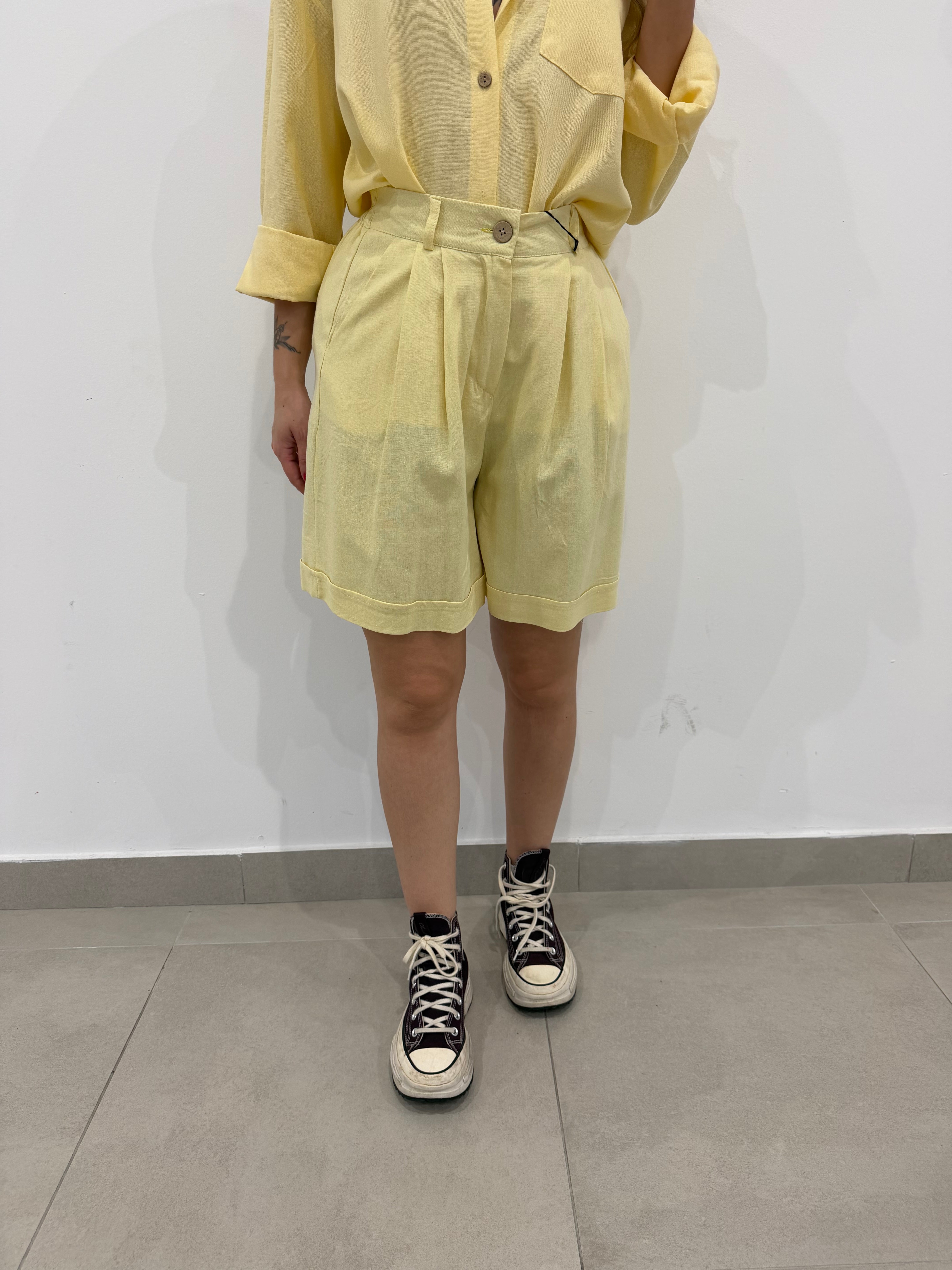 Short Clara 5738