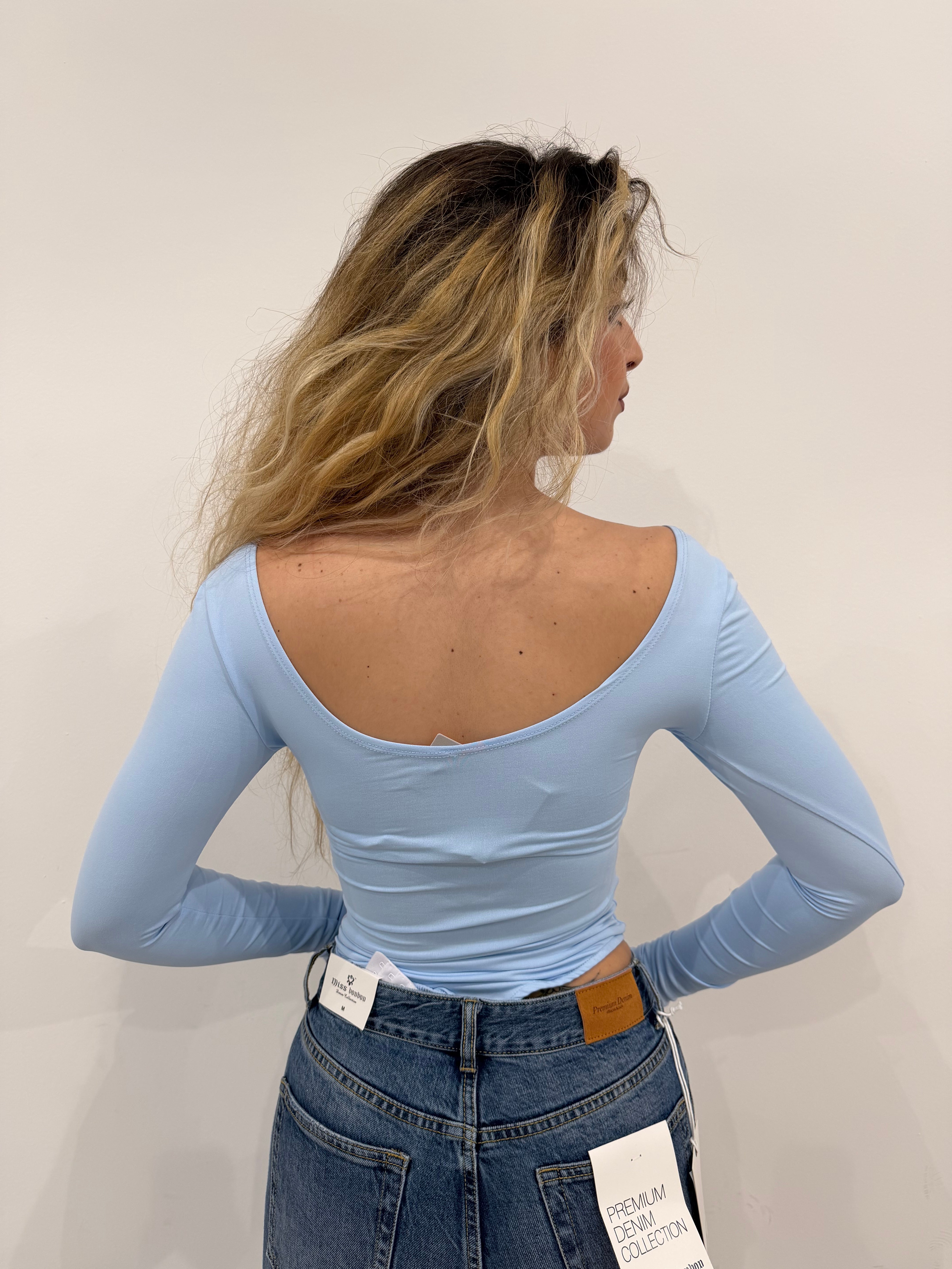 Body Alma 11208