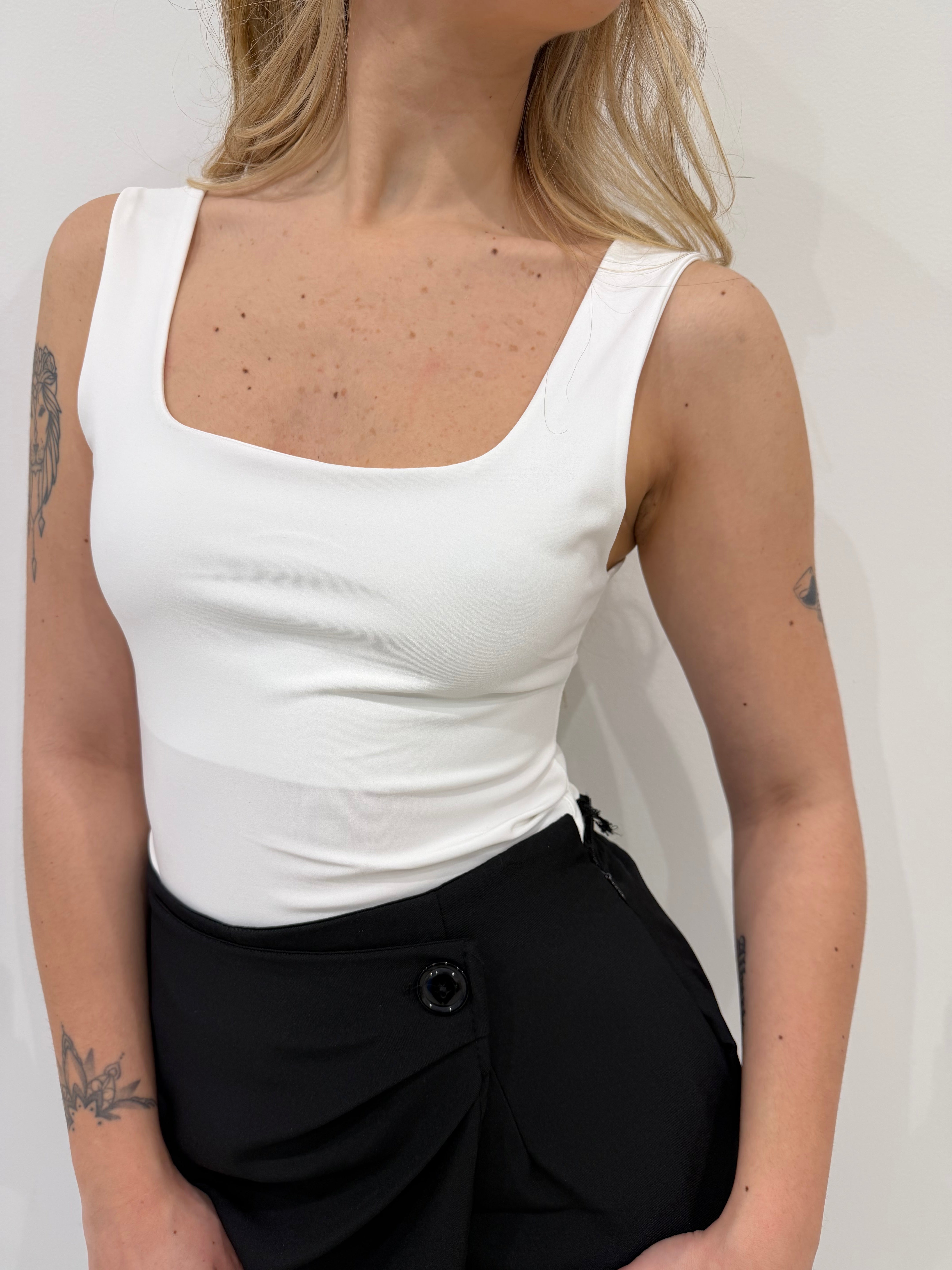 Body Giulia 5835