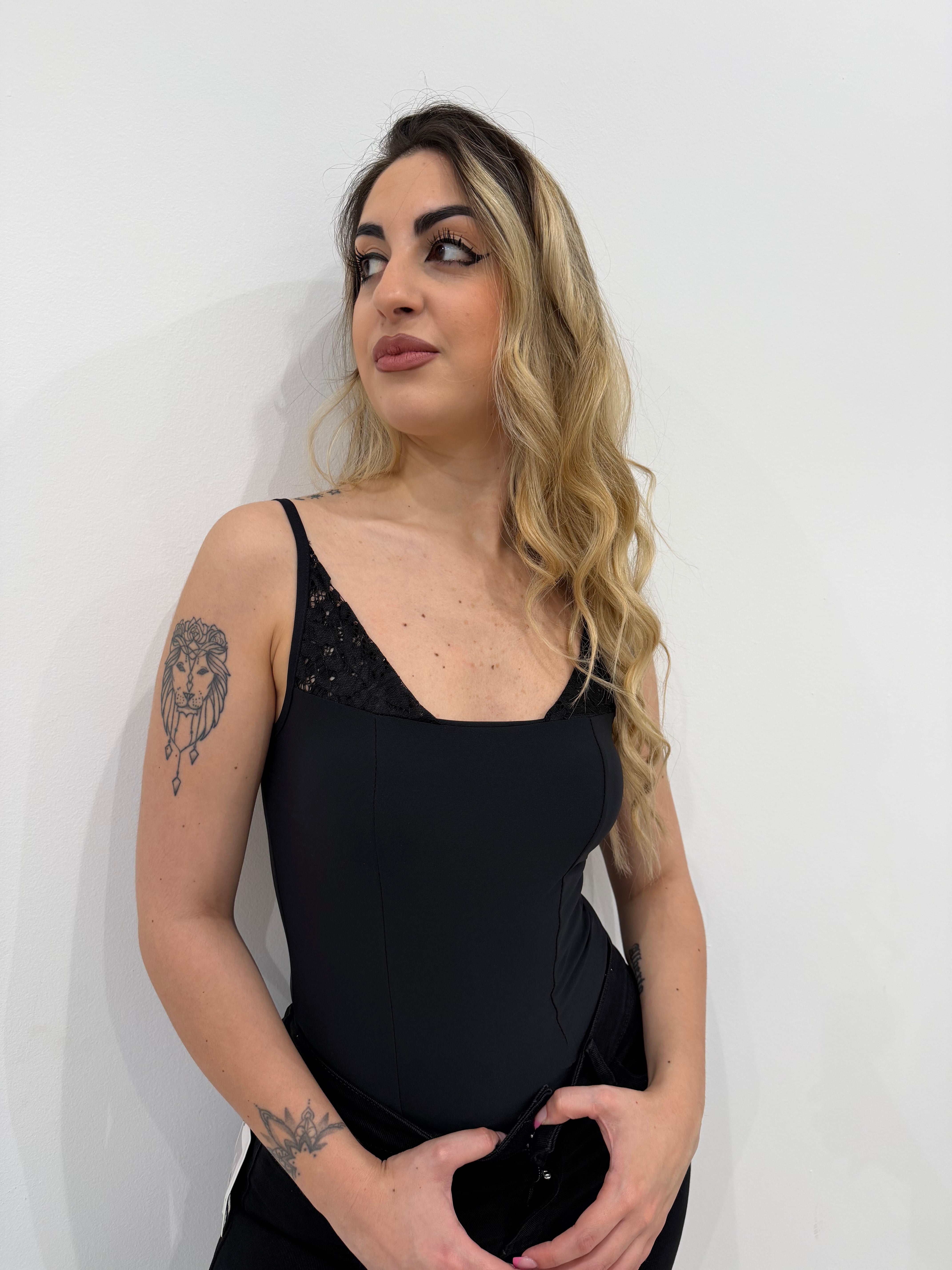 Body Ilaria 16686