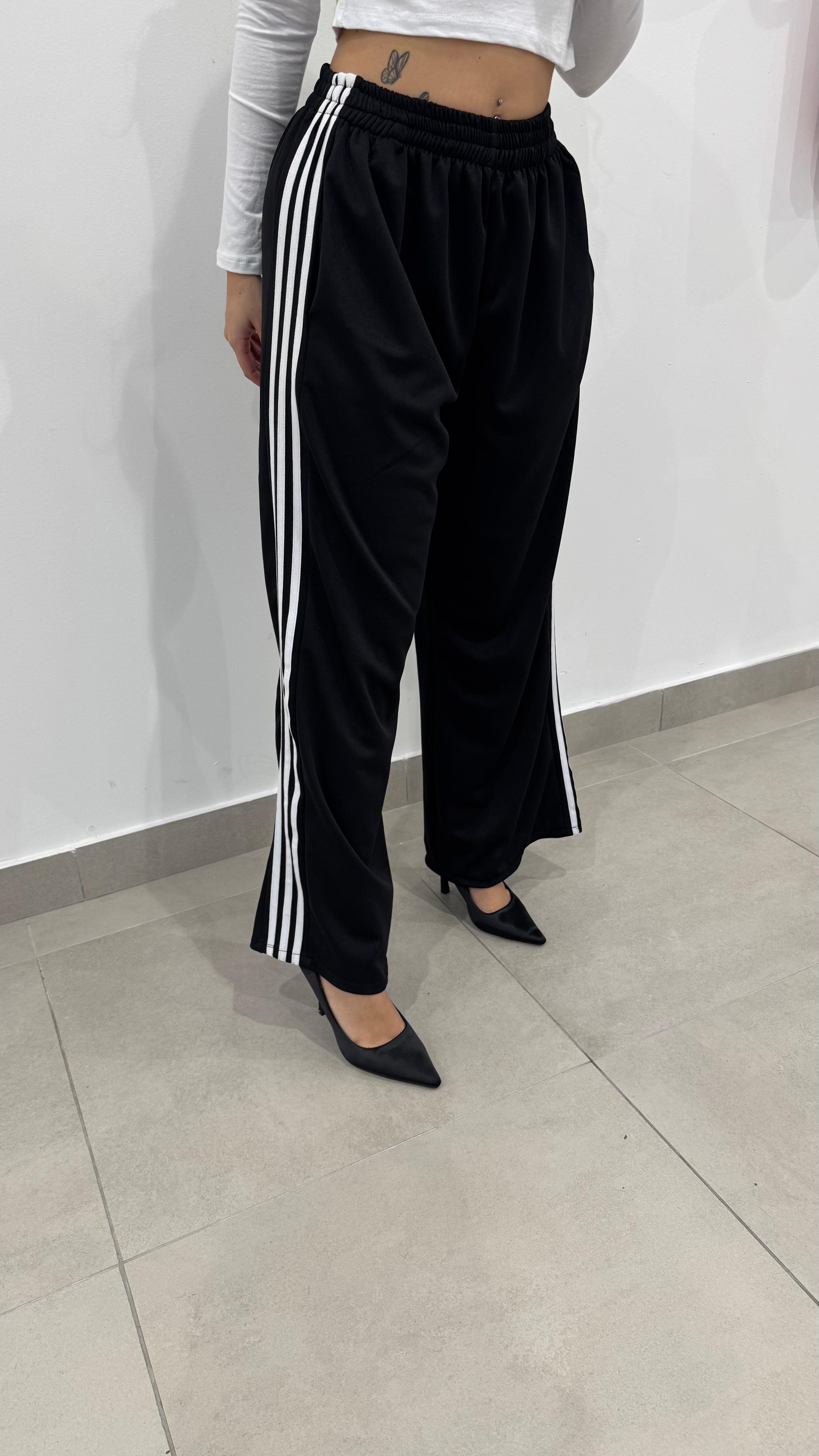 Pantatuta Melina White a525928